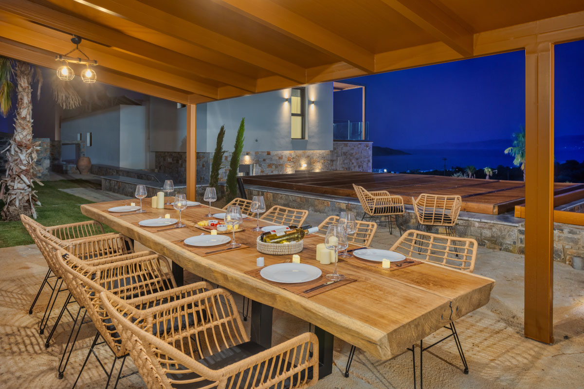 Zeus Luxury Villas